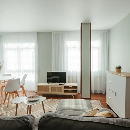 Apartament Lar Da Revolta