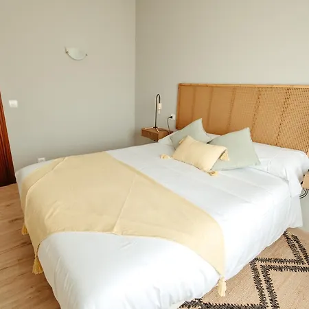 Lar Da Revolta Lägenhet *